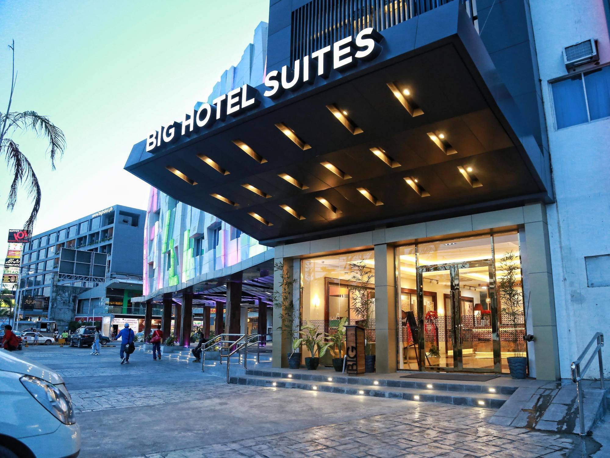 Big Hotel Cebu Stadt Exterior foto