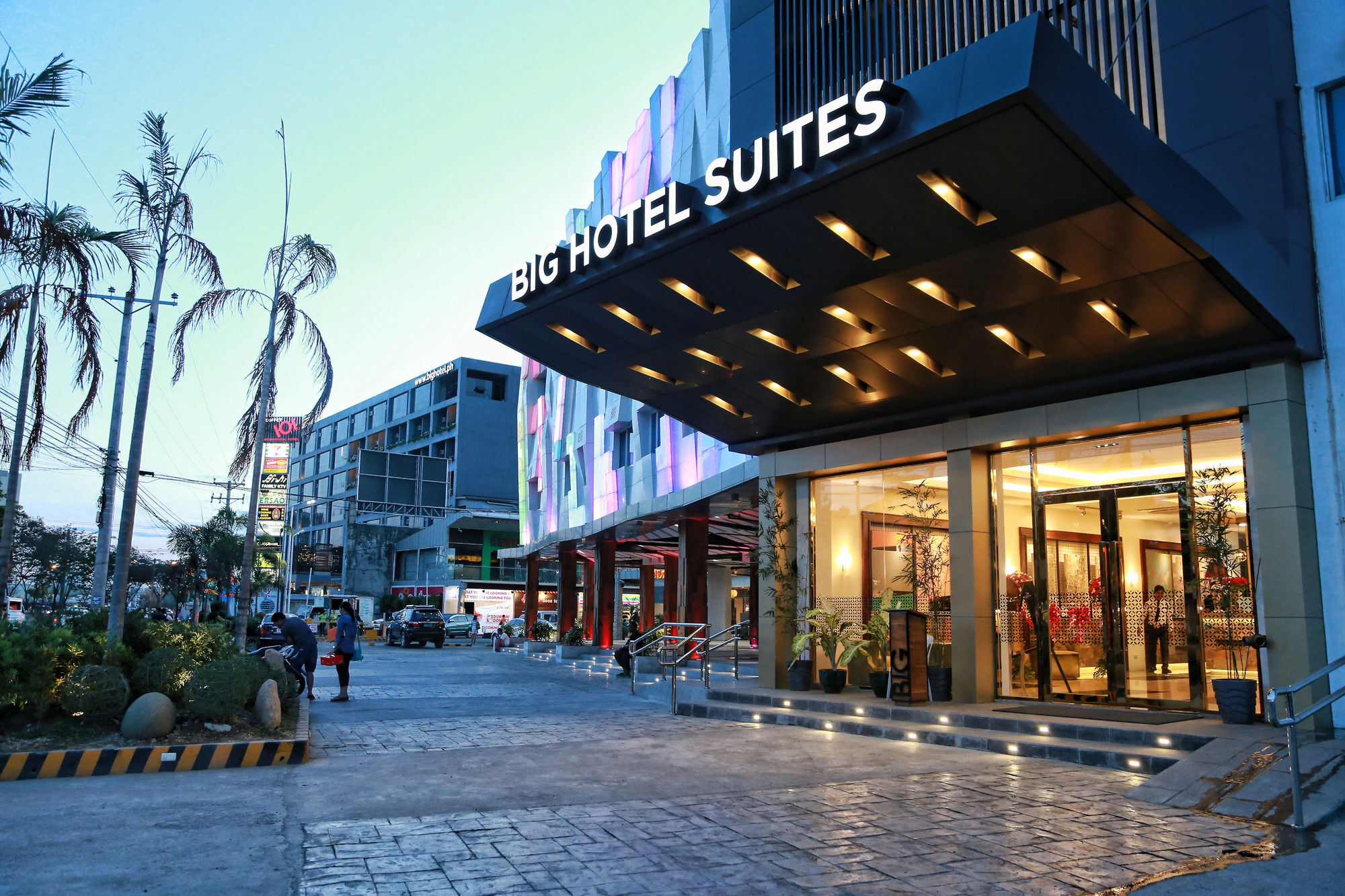 Big Hotel Cebu Stadt Exterior foto