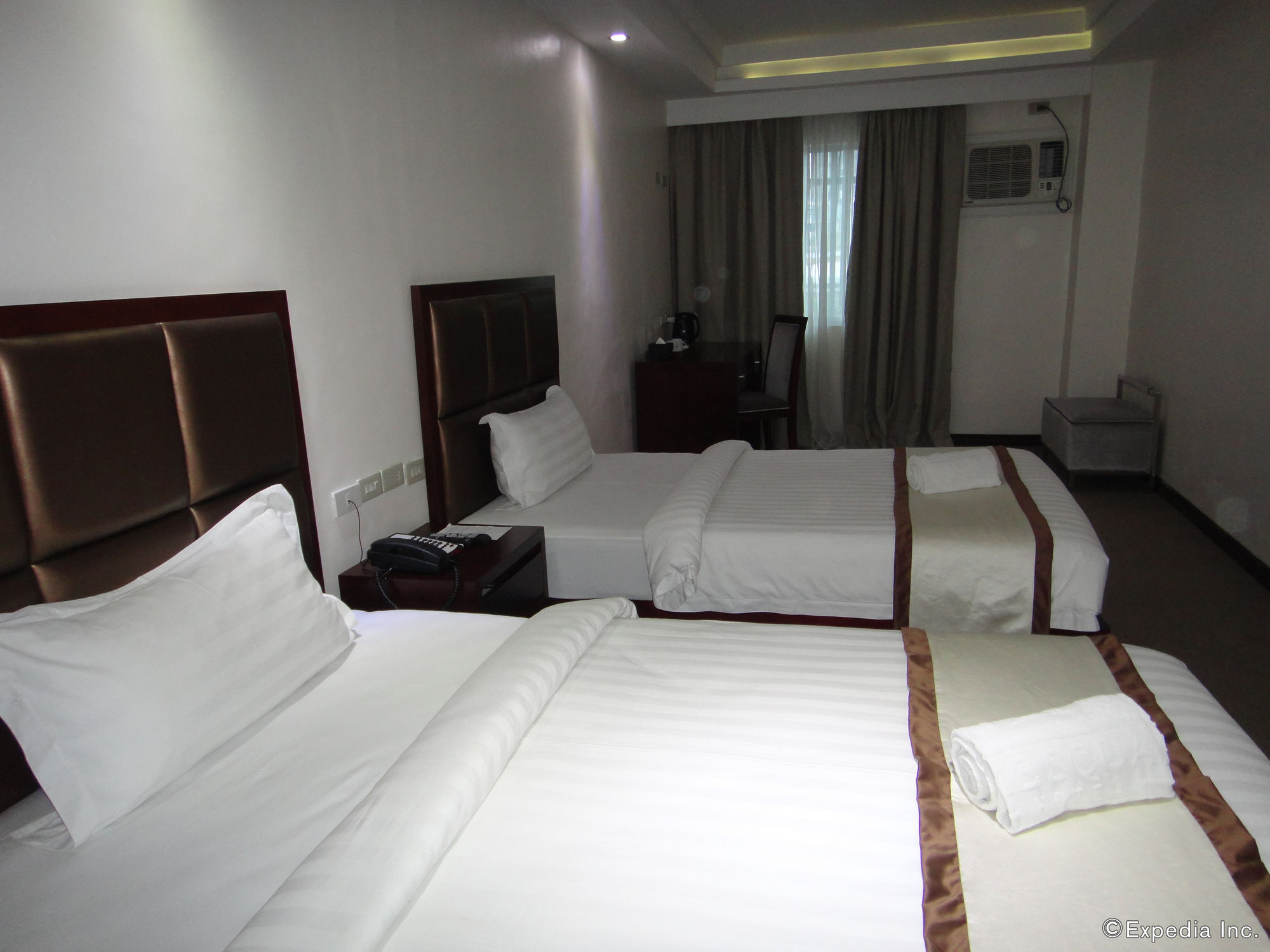 Big Hotel Cebu Stadt Exterior foto